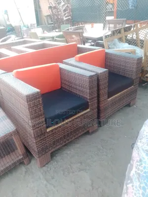 5 Seater Box Body Chairs