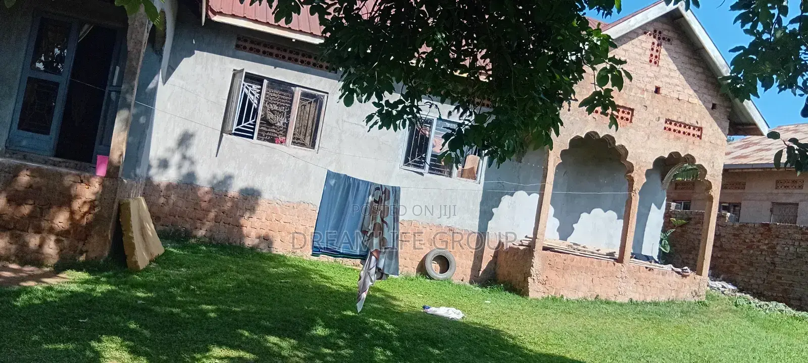 Furnished 5bdrm House in Kanyanya, Ssabagabo-Makindye for sale