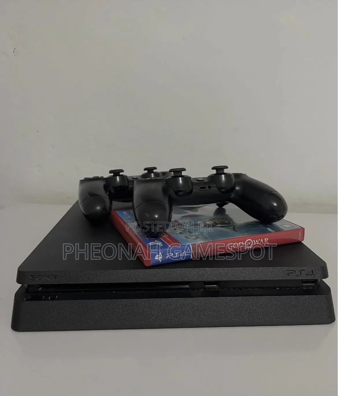 Ps4 With 2 Controllers and 14 Games, Clean and Ready for Action.