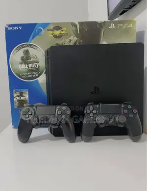 Playstation 4, 2 Pads and 20 Games, Clean Strong Gaming System.