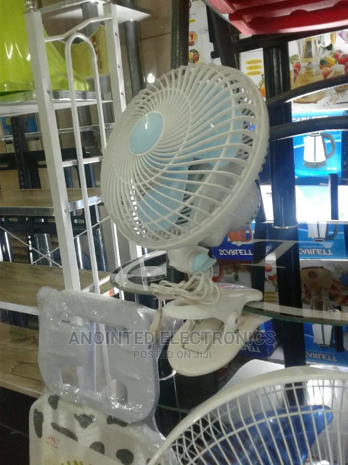 Clip Fan Hanging