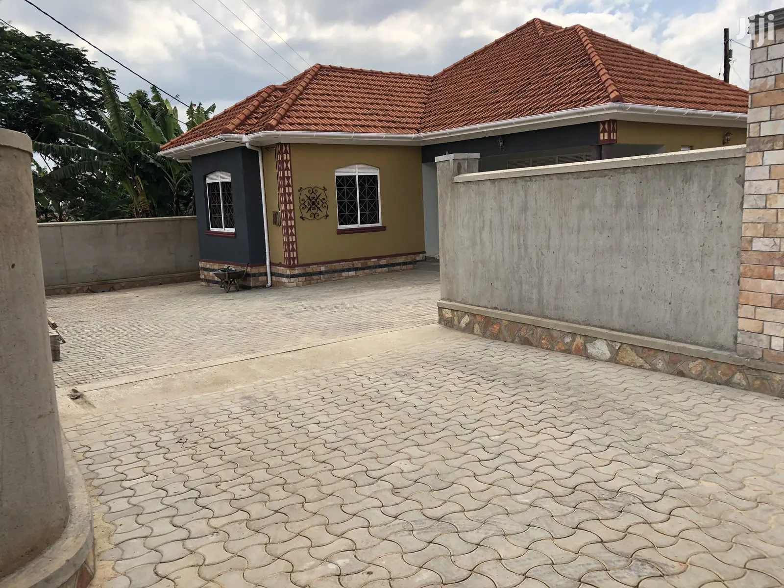 Kira Beautiful House on Sale