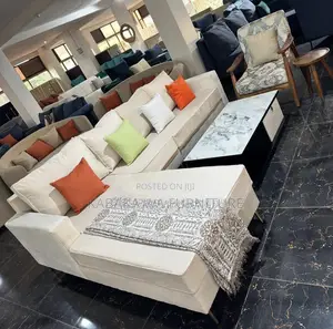 This Is a Brand New /High-Class Good /Quality Sofa Set Available Sofa/
