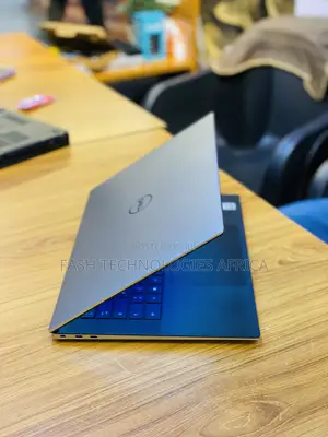 New Laptop Dell Precision 5550 32GB Intel Core I7 SSD 1T