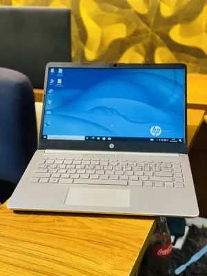 New Laptop HP 14S 8GB Intel Core I7 SSD 256GB