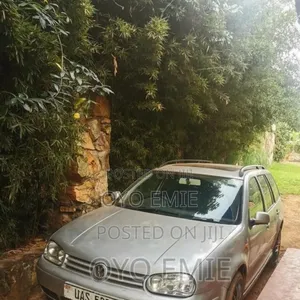 Volkswagen Golf 2.0 GL 5-Door Automatic 2002 Silver