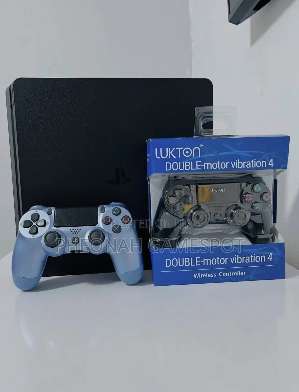 Ps4 Console, 2 Controllers and 20 Games, Total Gaming Bundle.