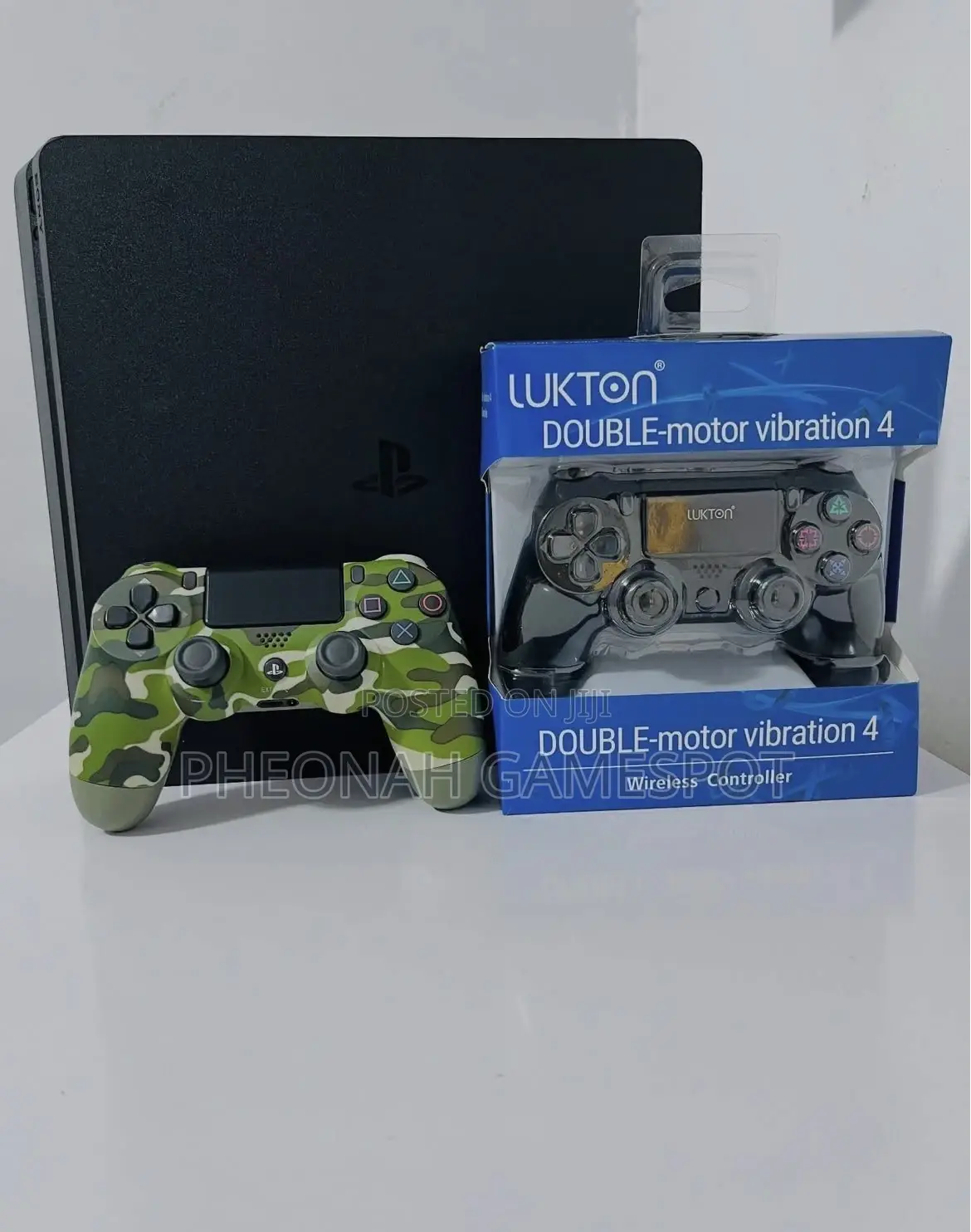 Playstation 4, 2 Pads and 15 Games, Great Performance Daily.