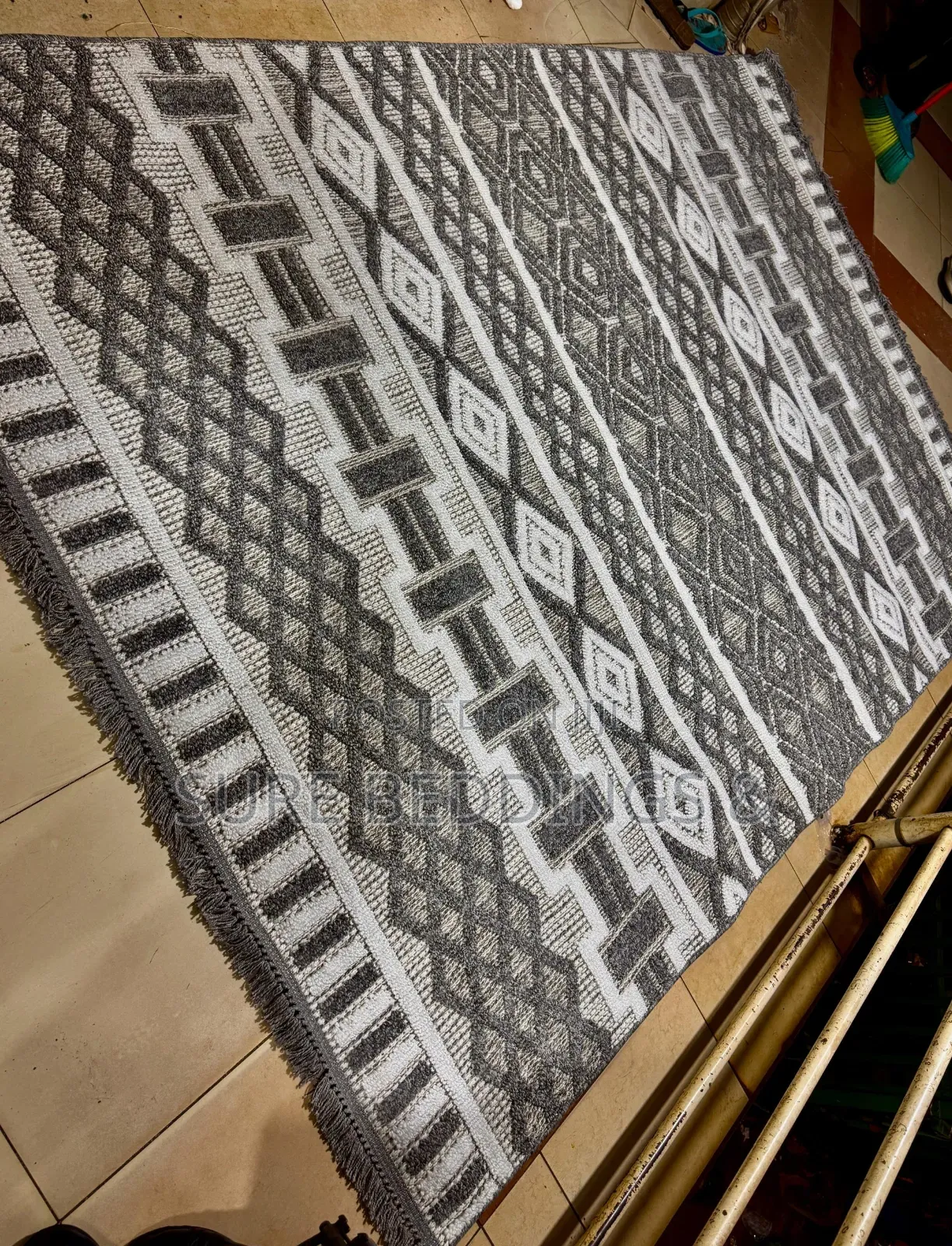 Posha 150*220 Carpet