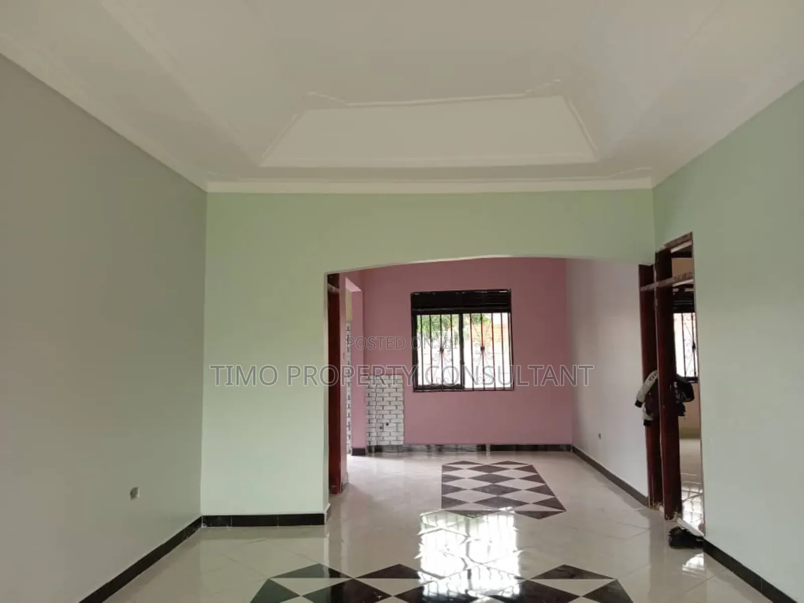 3bdrm Bungalow in Bwebajja, Makindye for sale