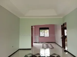 3bdrm Bungalow in Bwebajja, Makindye for sale