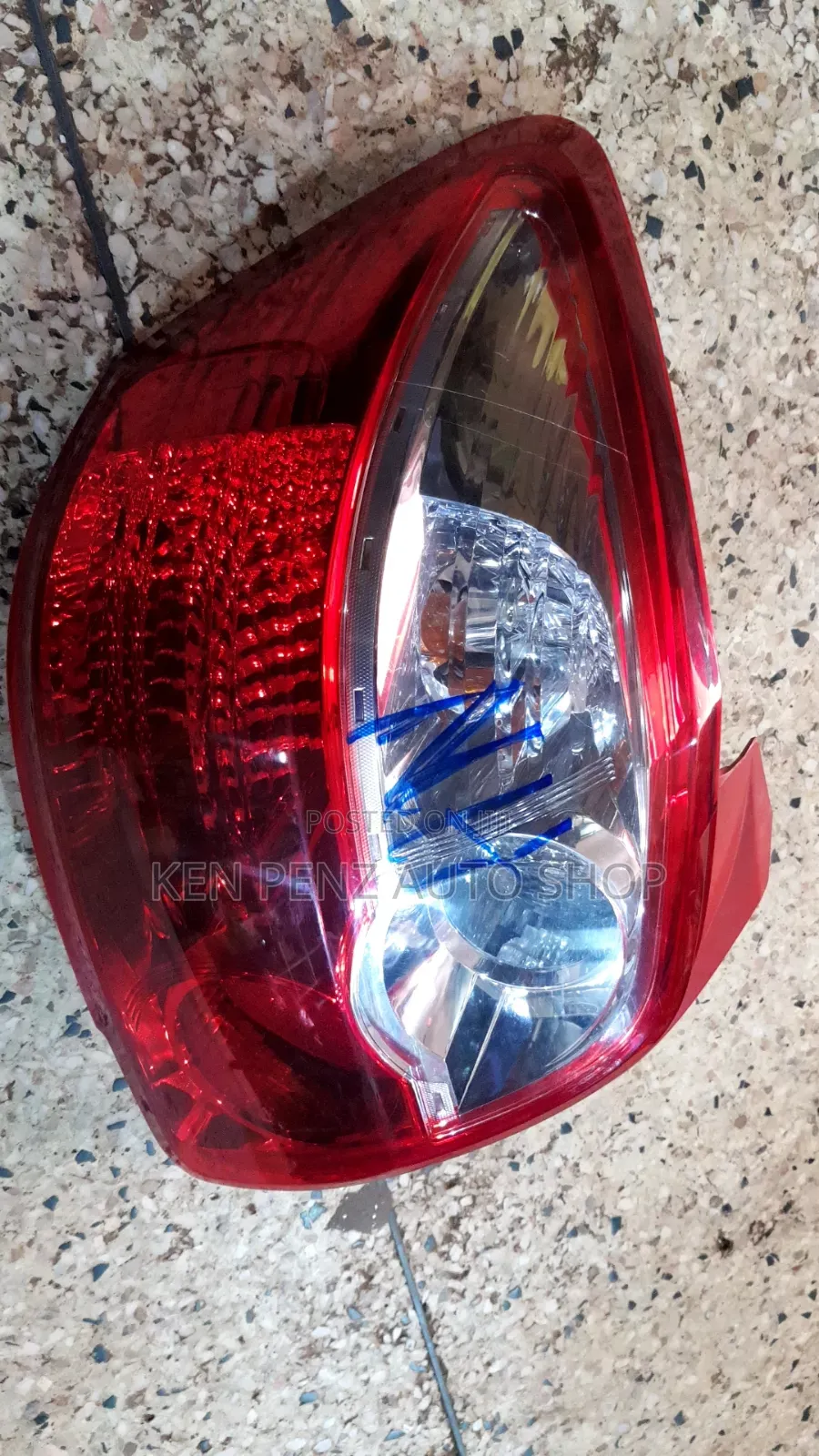 Toyota Auris 2010 - 2013 Taillamp