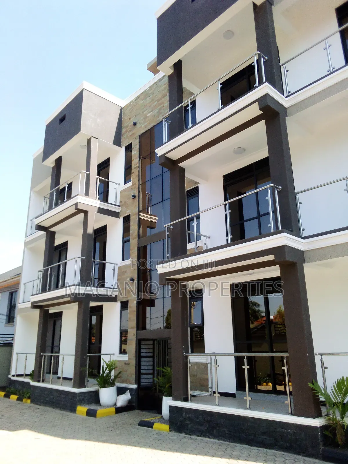 2bdrm Block of Flats in Kira, Wakiso / Wakiso for sale