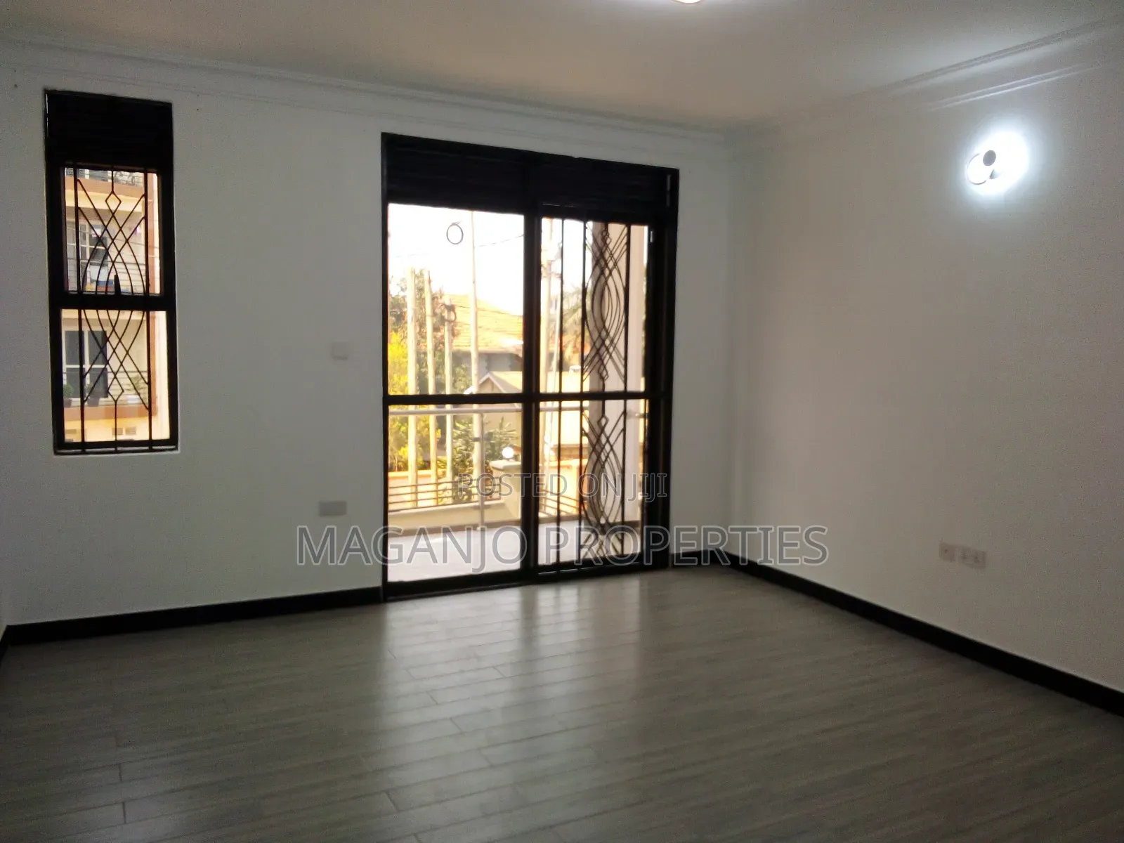 2bdrm Block of Flats in Kira, Wakiso / Wakiso for sale