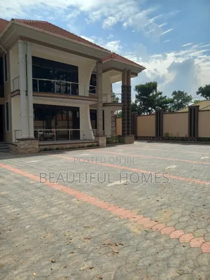Furnished 6bdrm House in Kira for sale