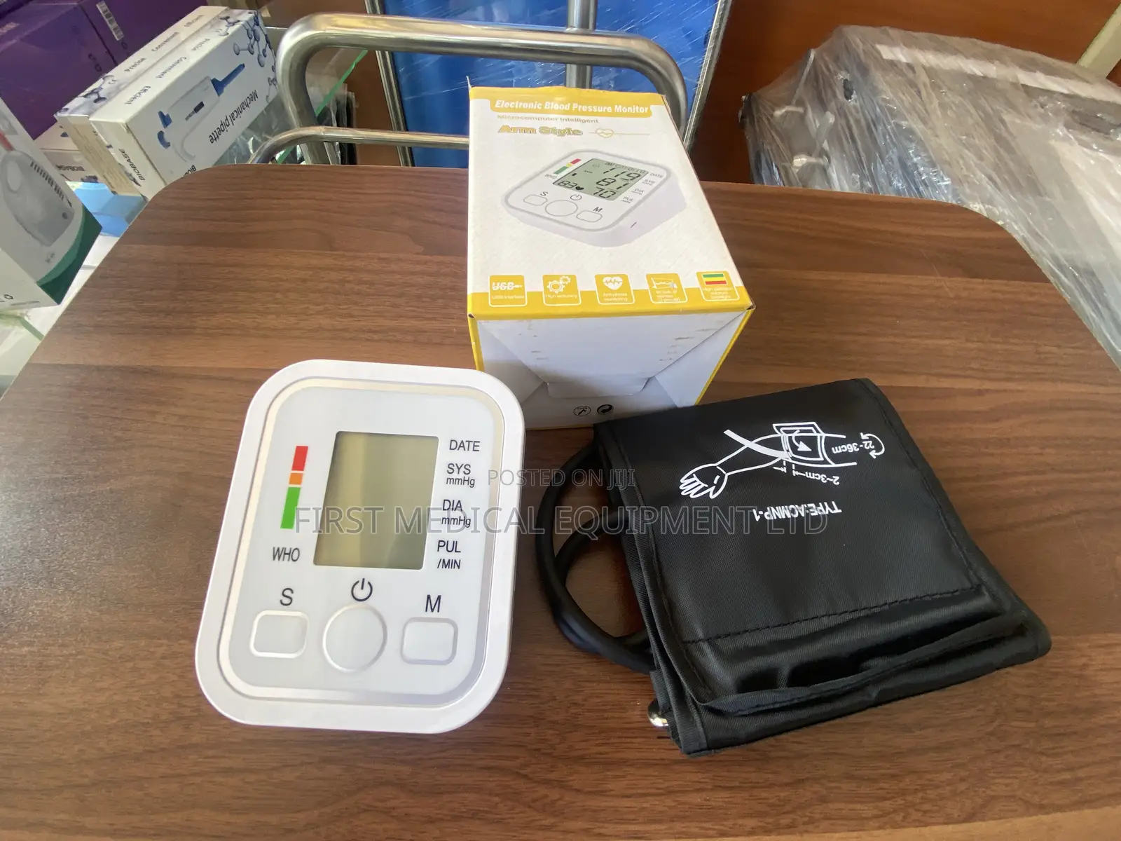 Fully Digital and Automatic Blood Pressure Monitor