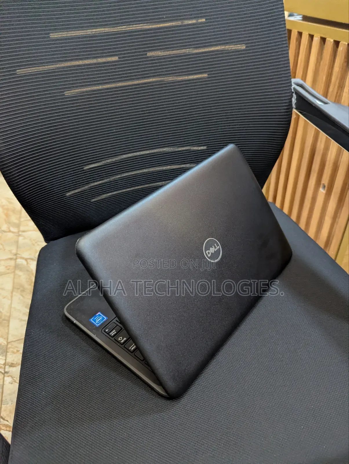 Laptop Dell Latitude 3189 4GB Intel Celeron SSD 128GB