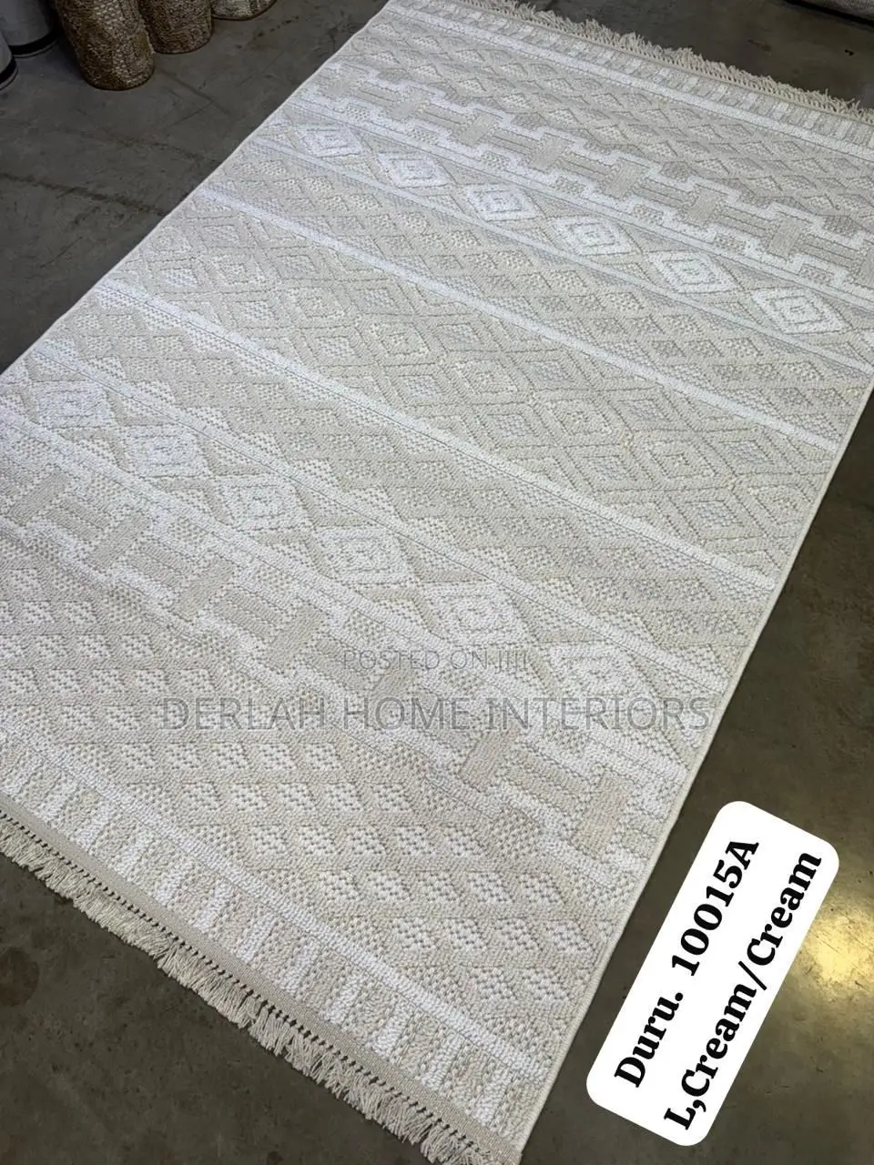 Medium Sisal Carpets (Center Table)