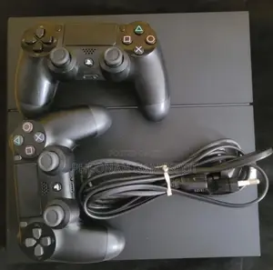 Playstation 4, 2 Pads and 14 Games, Tested Console Running Great.