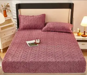 Tufted Mattress Covers Maroon