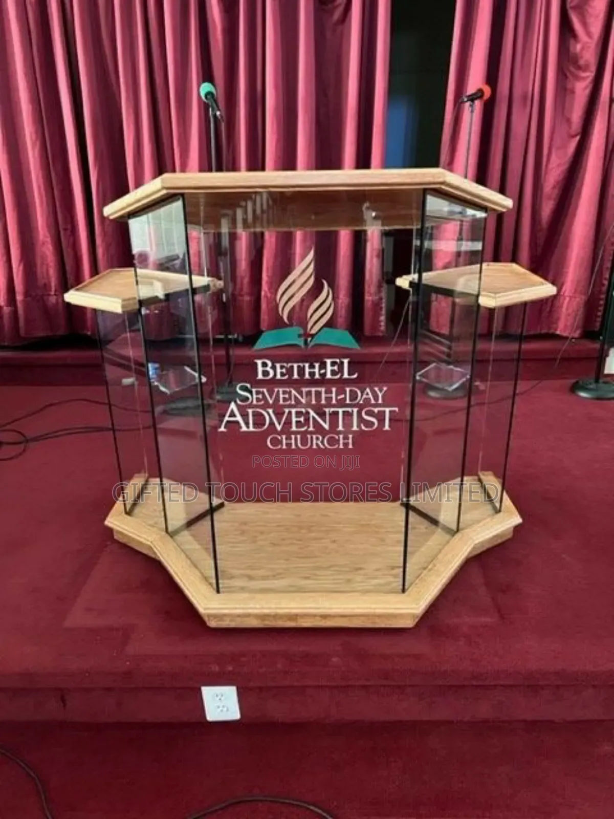 Mega Podium