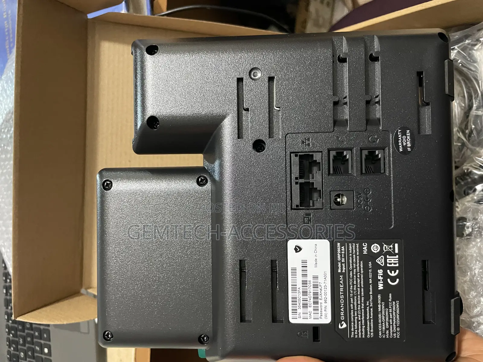 Grandstream Grp2602w Carrier-grade Ip Phone + Wifi