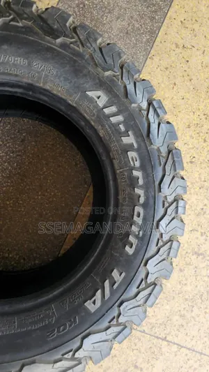 265/70r16 Original Bf Goodrich Slightly Used Tyres