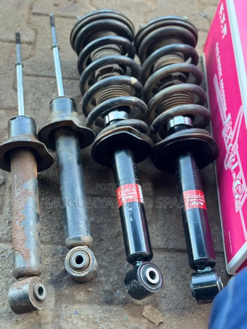 Mitsubishi Pajero Front Shock Absorbers Kyb
