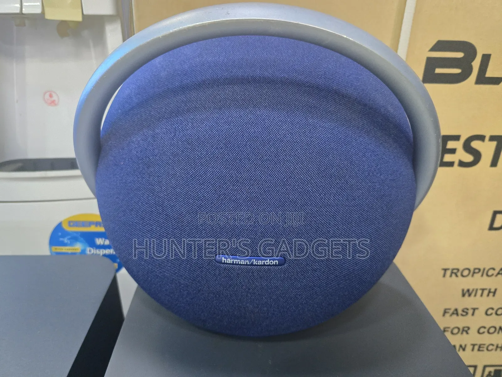 Harman Kardon Onyx Studio 8 Used
