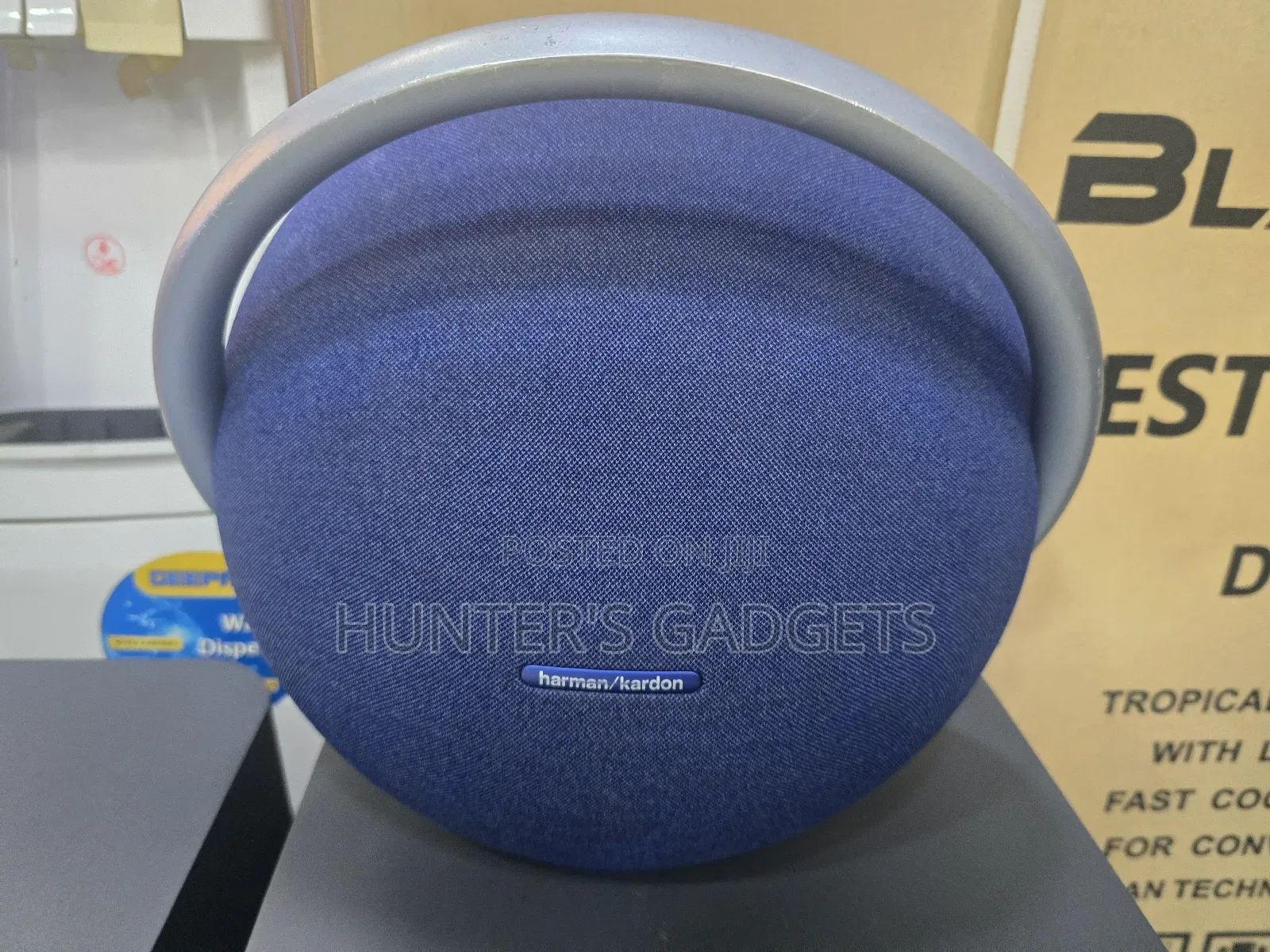 Harman Kardon Onyx Studio 8 Used