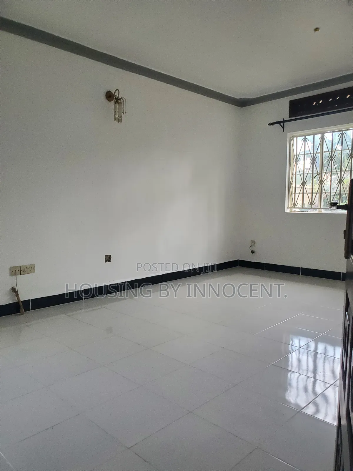 4bdrm Bungalow in Bukoto, Central Division for rent