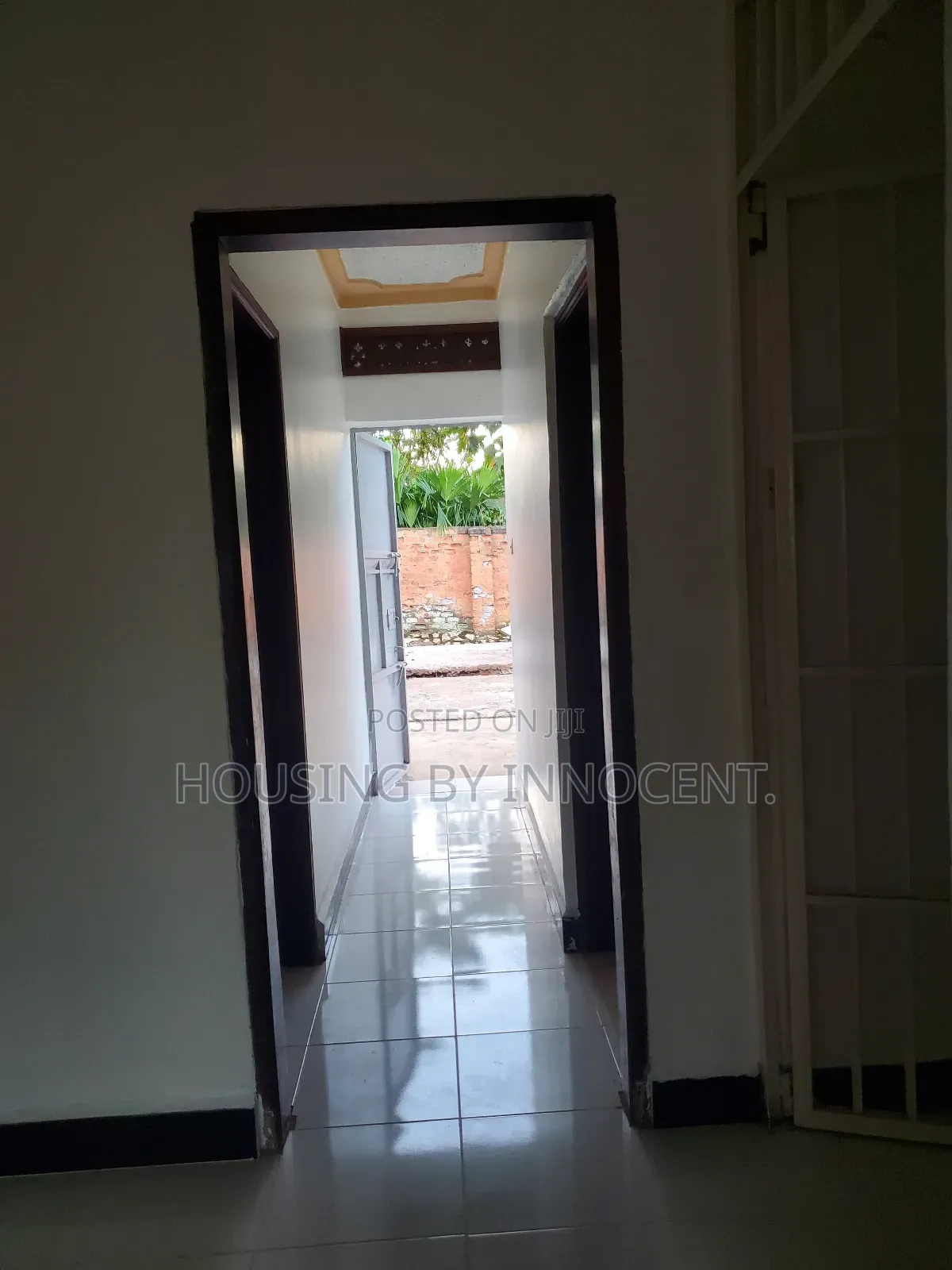 4bdrm Bungalow in Bukoto, Central Division for rent