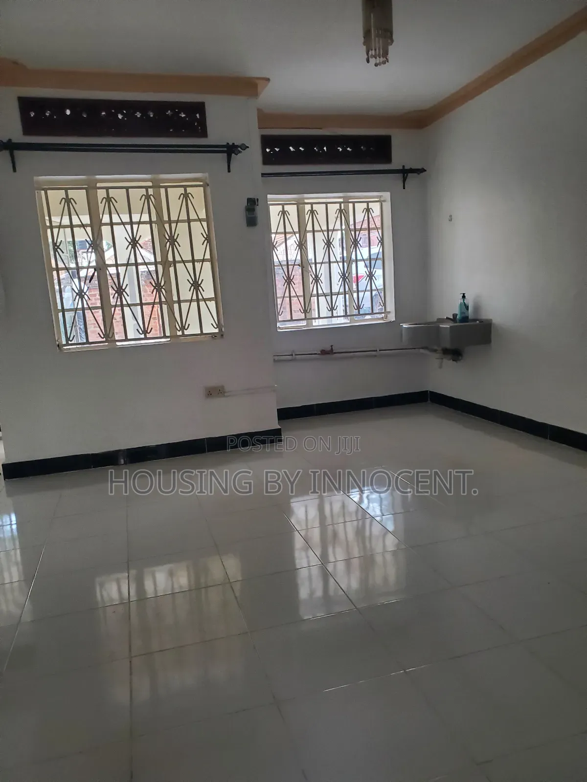 4bdrm Bungalow in Bukoto, Central Division for rent