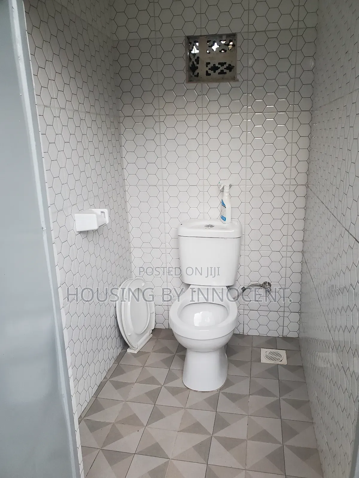 4bdrm Bungalow in Bukoto, Central Division for rent