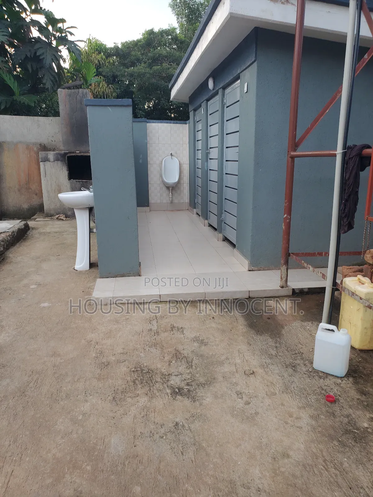 4bdrm Bungalow in Bukoto, Central Division for rent