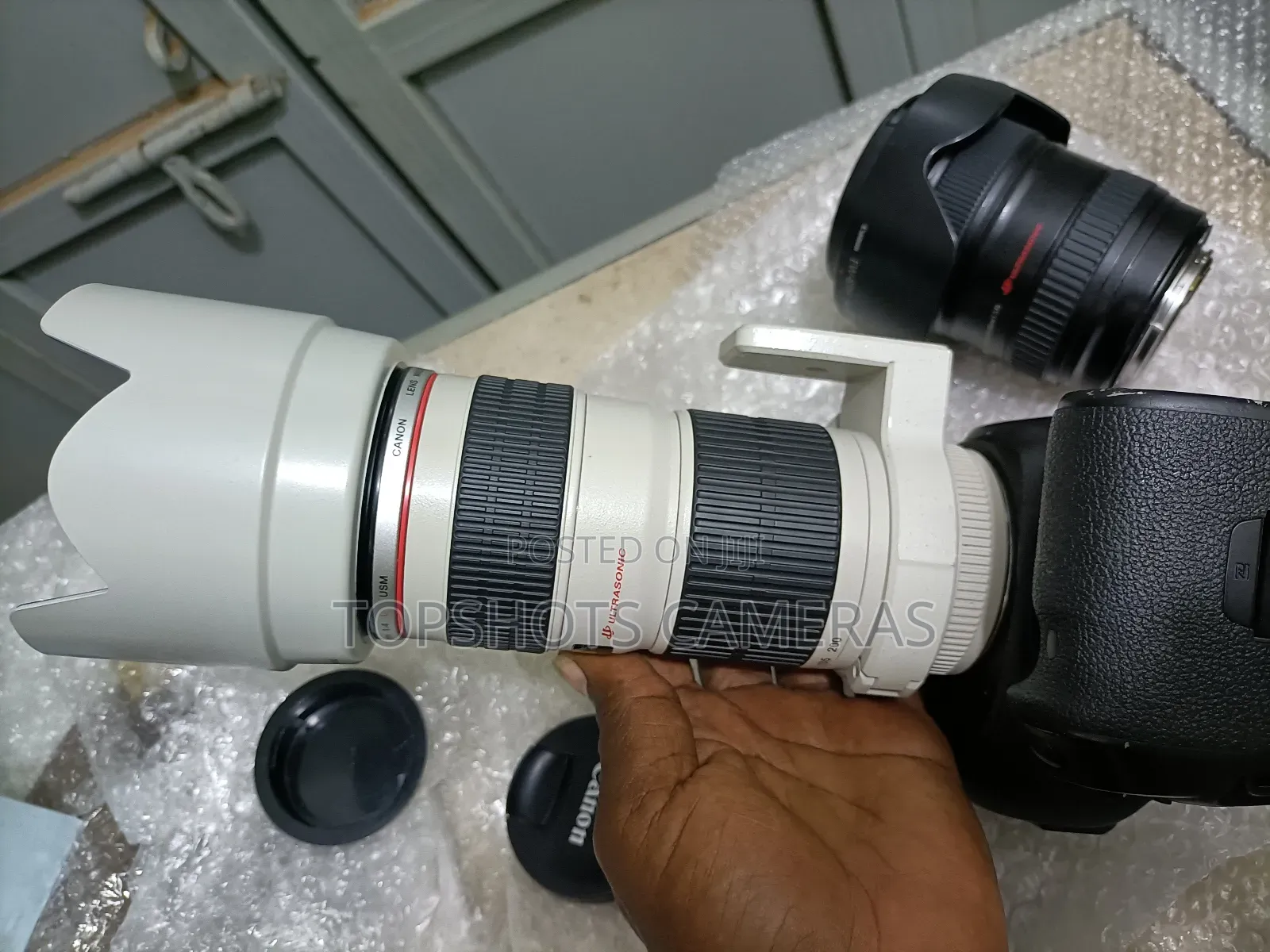 Canon Ef 70-200mm F4.0 Lens