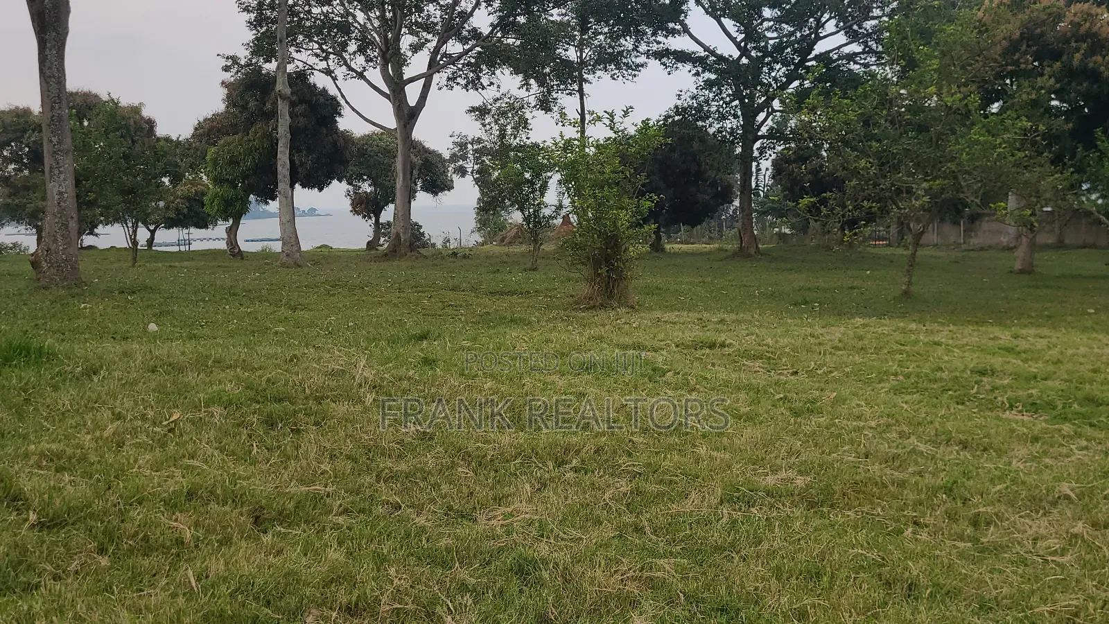 2 Acers Beach Land in Kawuku Entebbe Rd
