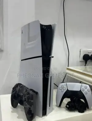Ps5 Slim Console, 2 Controllers and 5 Games, Sharp Next-Gen Play.
