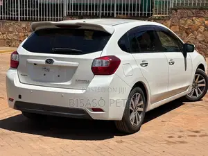 Subaru Impreza 2.0i Sport Premium AWD Hatchback 2016 White