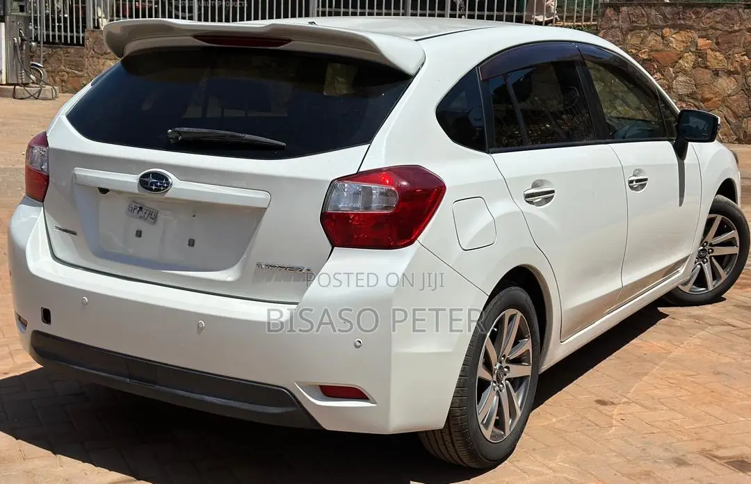 Subaru Impreza 2.0i Sport Premium AWD Hatchback 2016 White