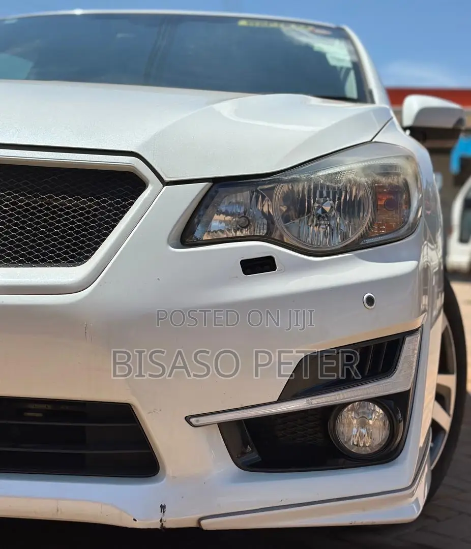 Subaru Impreza 2.0i Sport Premium AWD Hatchback 2016 White