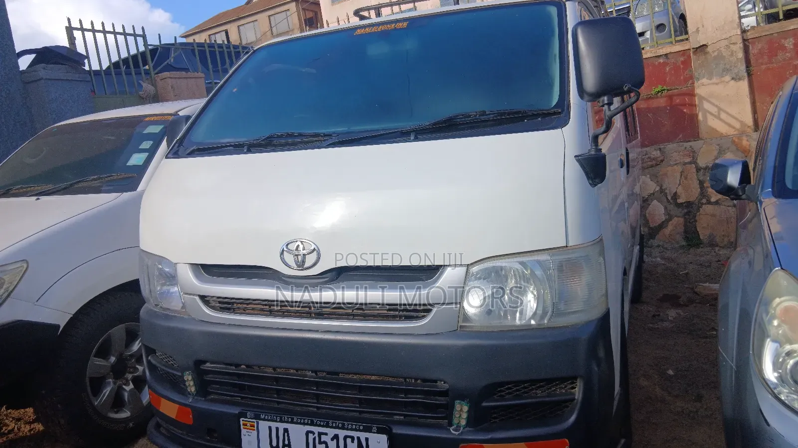 Toyota HiAce 2010 White