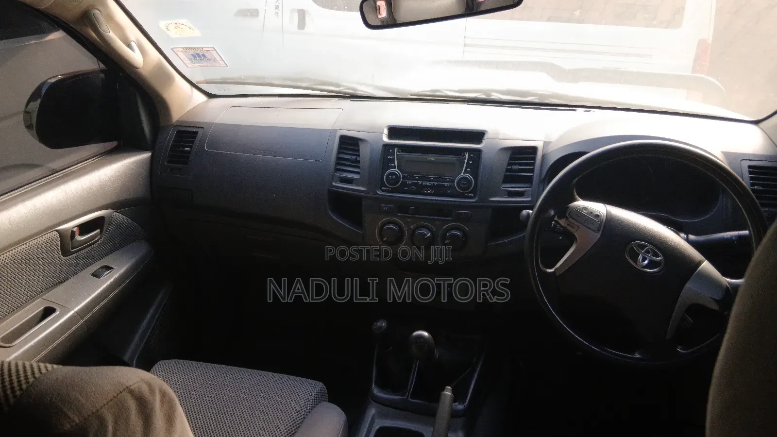 Toyota Hilux 2008 White