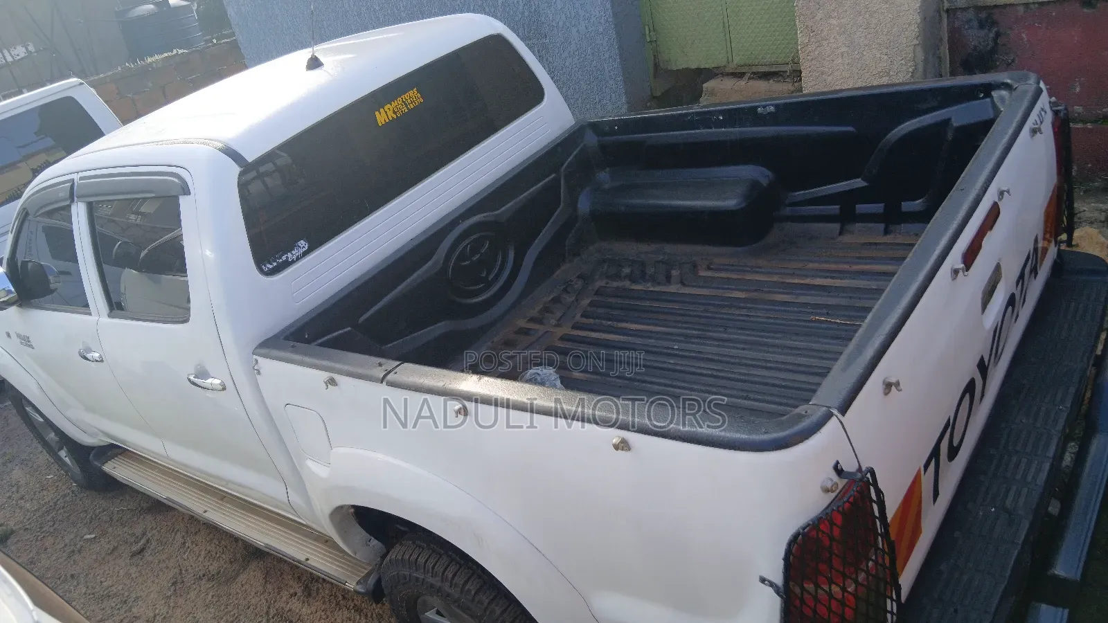 Toyota Hilux 2008 White