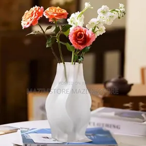 Morden Art Twist Ceramic Flower Vases Irregular Shaped Crear Glass