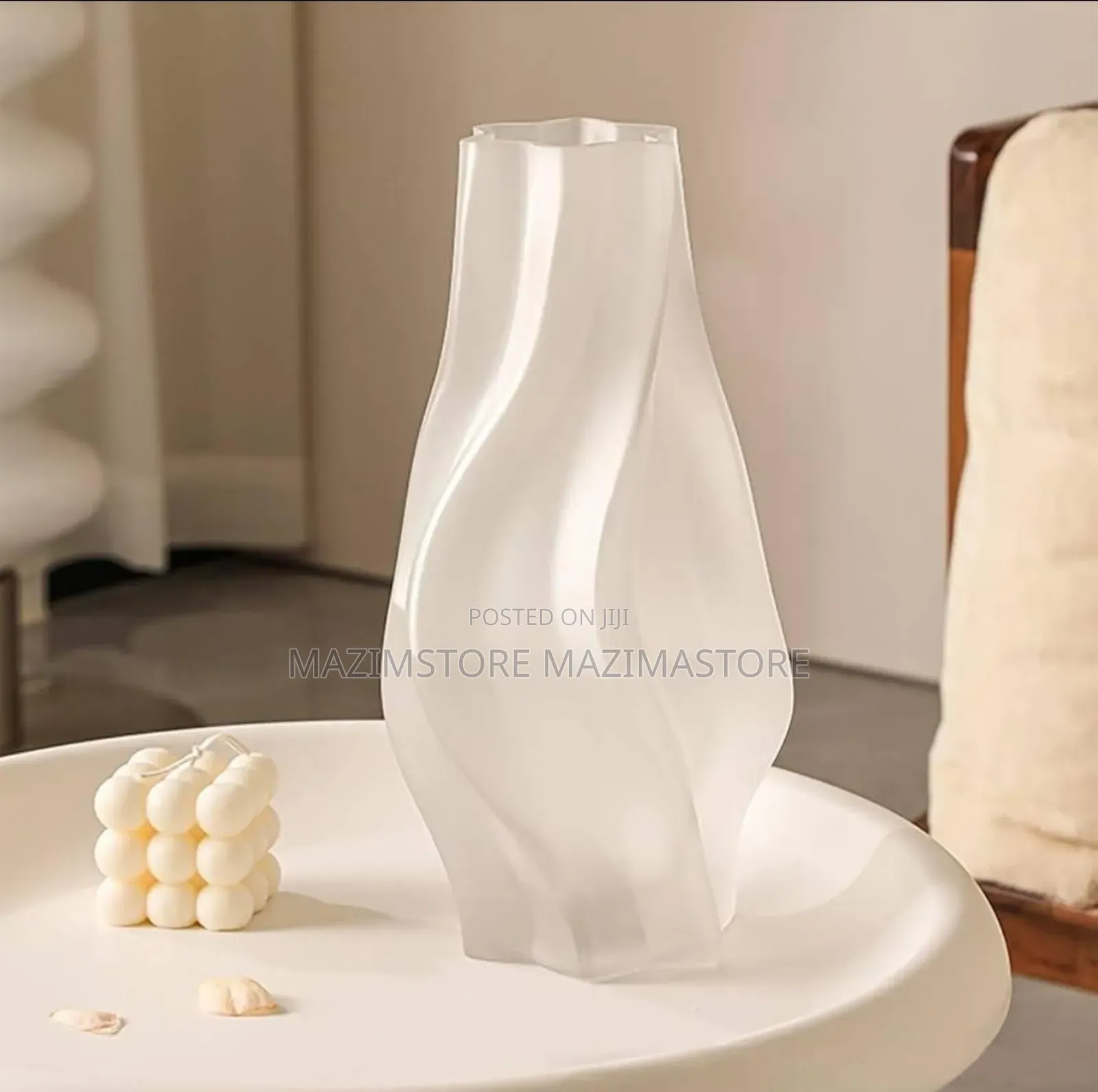 Morden Art Twist Ceramic Flower Vases Irregular Shaped Crear Glass