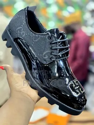Shinny Louis Vuitton Shoes Available Size 40-45