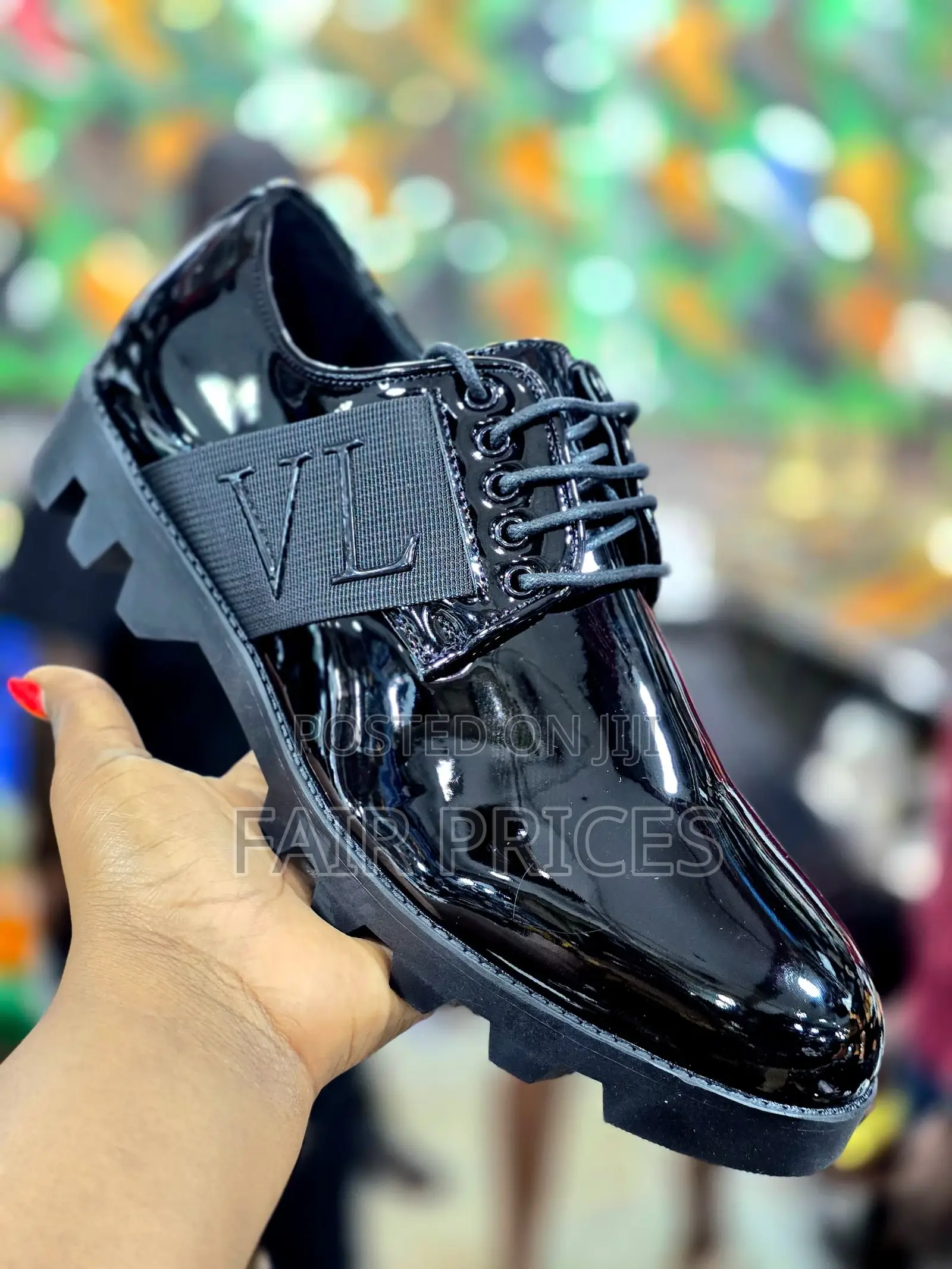 Shinny Louis Vuitton Shoes Available Size 40-45