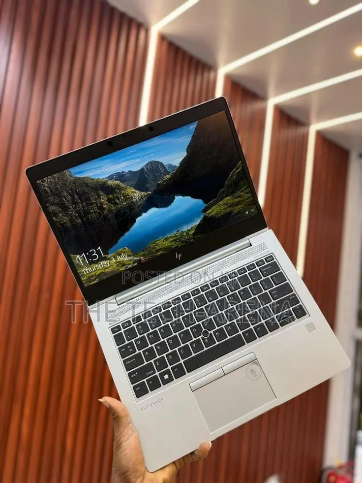 Laptop HP EliteBook 830 G8 16GB Intel Core I5 SSD 512GB