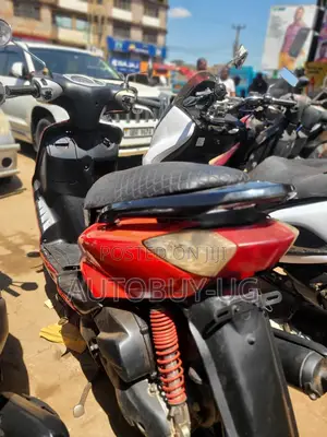Yamaha Genesis 2019 Red